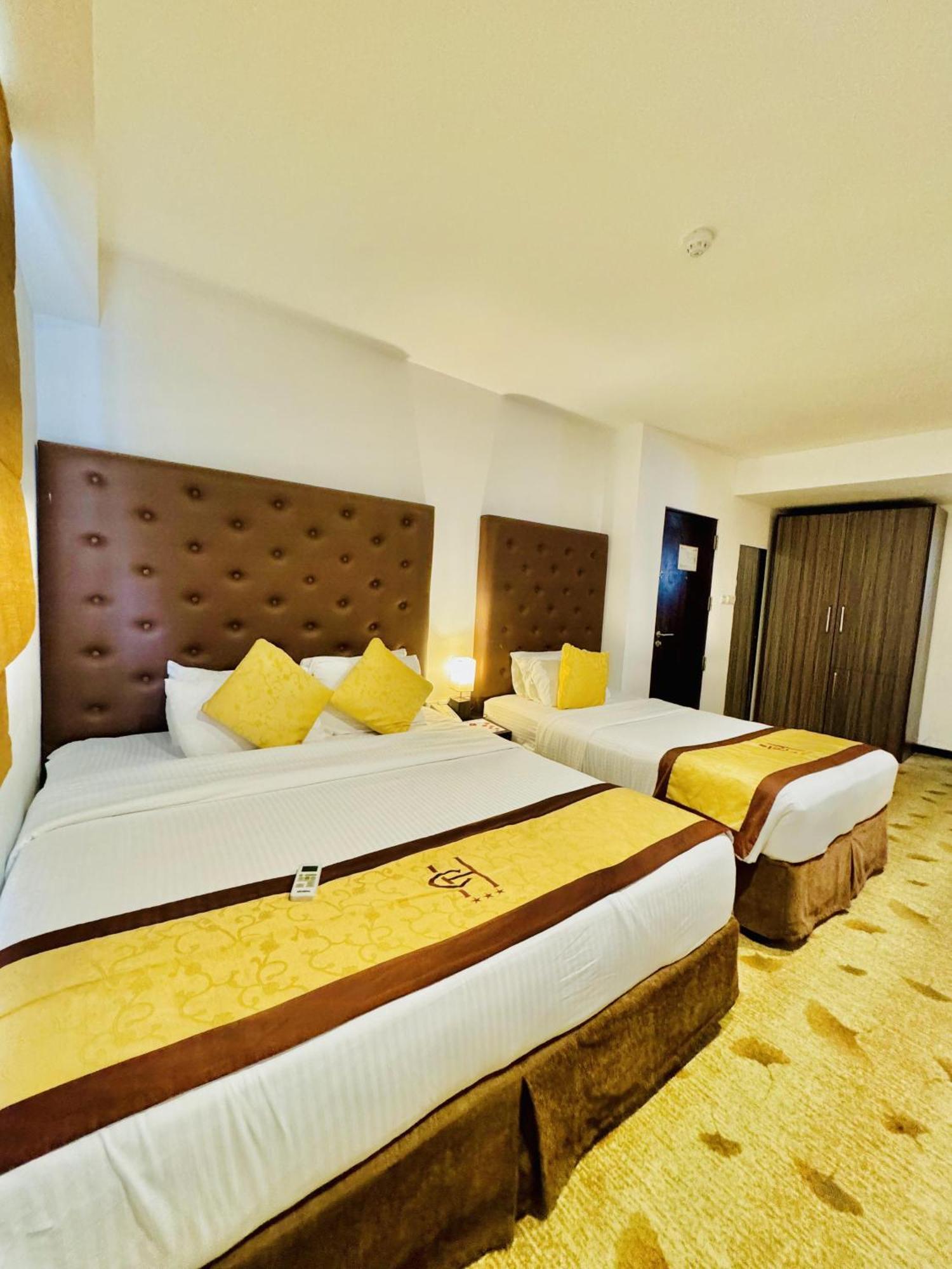02 Hotel