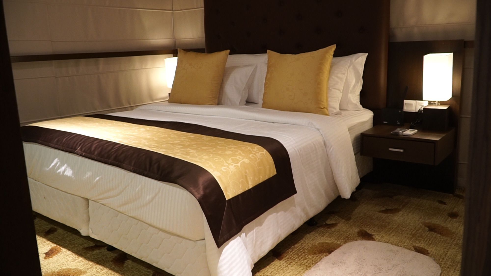 Hotel 02 3*