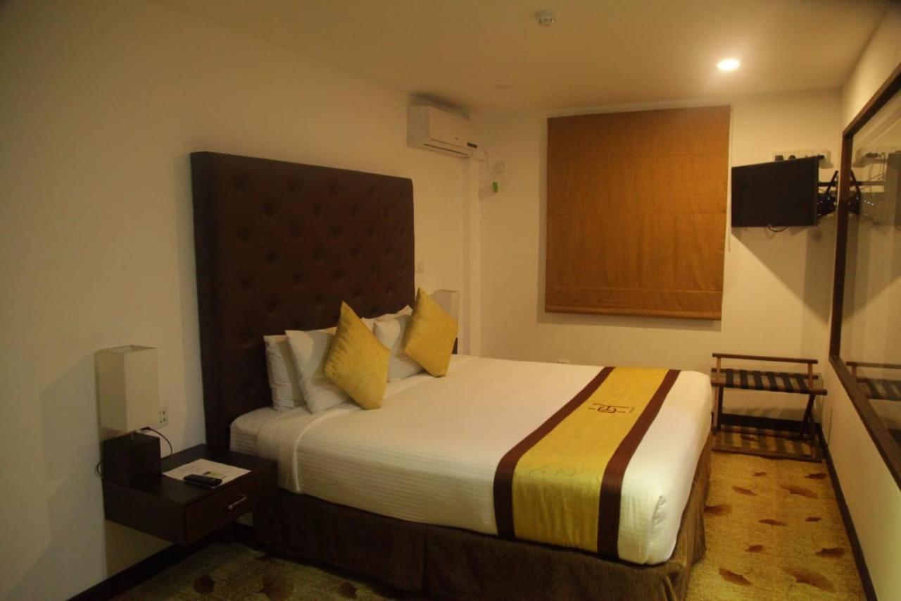 Hotel 02 Colombo
